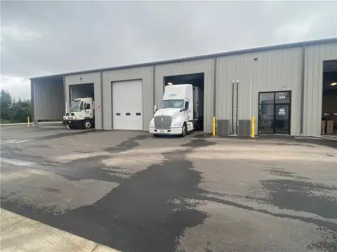 Automotive Shop with Six Service Bays