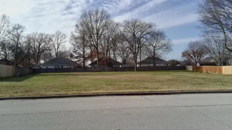 Large Springfield Lot For Sale