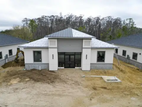 New Commercial Building in Palm Coast