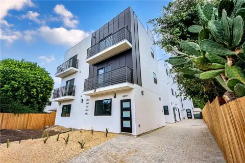 Six-Unit Luxury Apartment Community