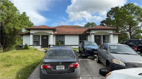 Duplex with Three-Bedroom Units