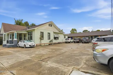 Eight-Unit Apartment Property