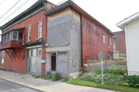 Detached Two-Story Row Retail Building