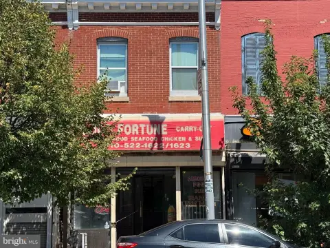 Carry-Out Restaurant with Apartment