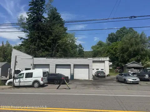 Auto Shop With Office