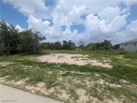 Waterfront Land in Cape Coral