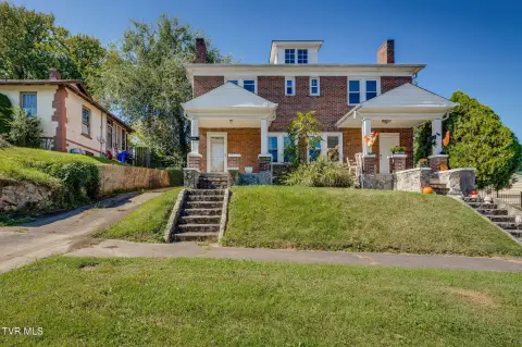 Charming Duplex in Historic Kingsport