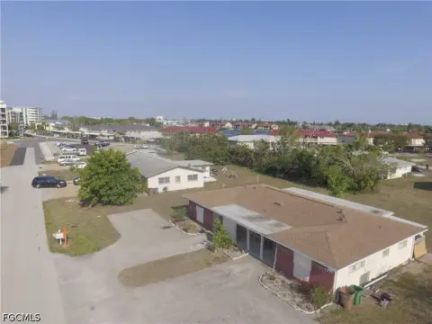 Updated Duplex Near Downtown