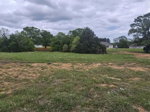 Residential Lot in Greenbrier, AR