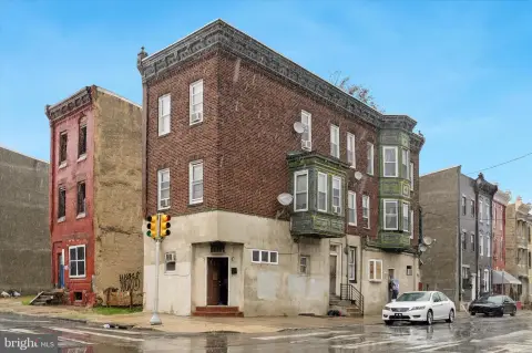 Corner Multi-Unit Income Property