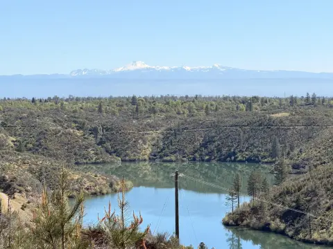 Expansive Land Parcel with Panoramic Views