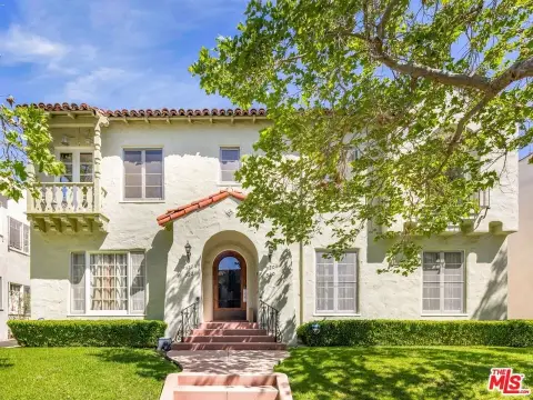 Hancock Park Multifamily Property