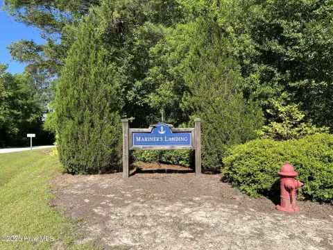 Land in Mariner's Landing