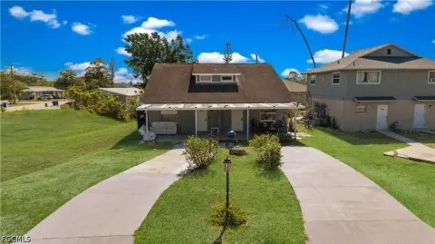Income-Producing Duplex in Fort Myers