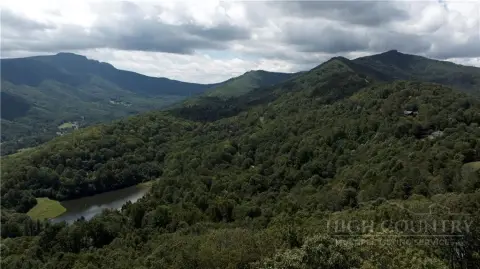 6-Acre Mountain View Land