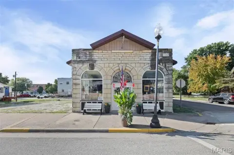 Historic Storefront with Private Parking