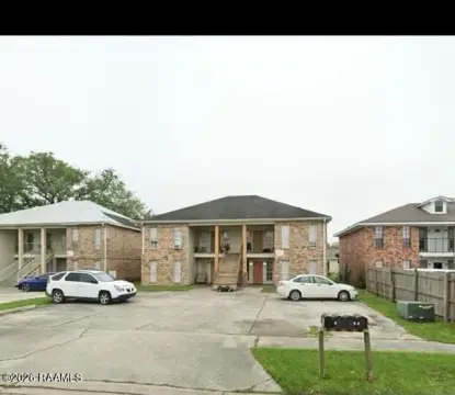 4-Unit Quadplex with Assigned Parking