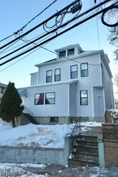 Renovated Multi-Family Home, Newark City