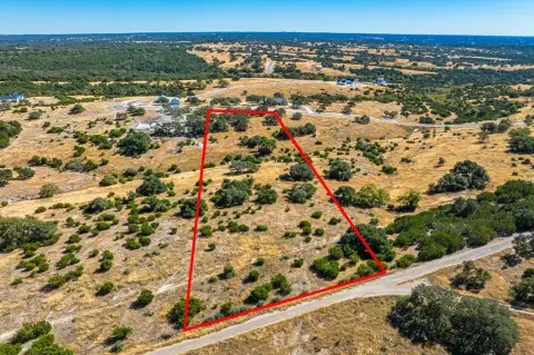 Kerrville Wooded Lot in Loma Vista