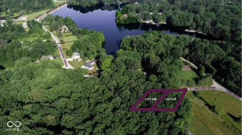 Residential Lots in Lake Community