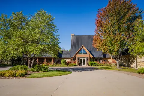 Office Building with Heated Garage