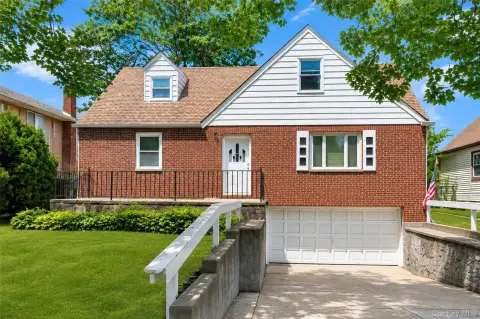 Cape Cod Duplex