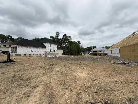 Residential Lot in Miramont Circle