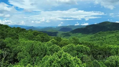 Flat Buildable Lot in Burnsville