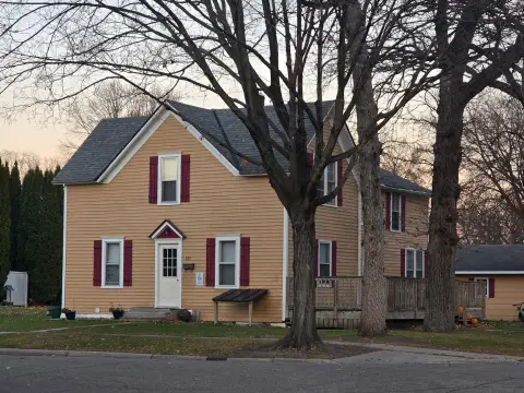 Two-Unit Duplex on Corner Lot
