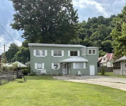 Triplex with Separate Entrances