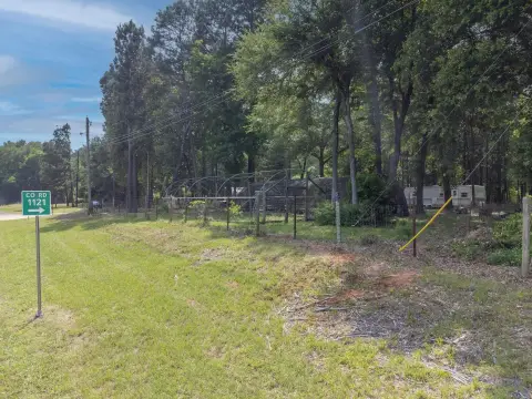 Unrestricted Frontage Land