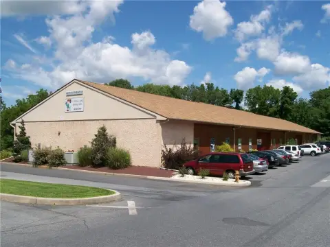 Flex Warehouse with Dock Access