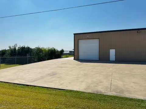 Two-Suite Flex Space
