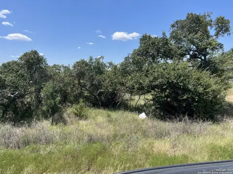 Residential Land in Belle Oaks
