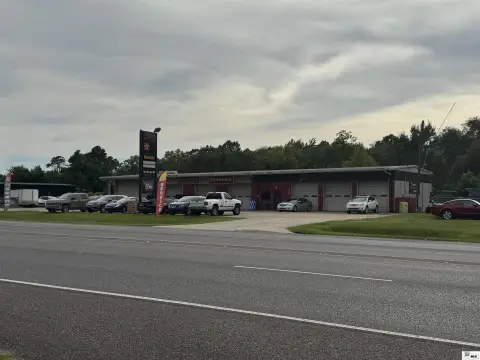 Mechanic and Oil Change Shop