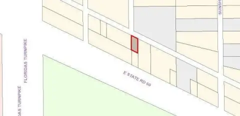 Land in Okeechobee, Florida