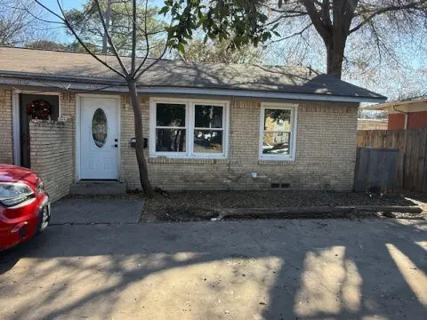 Fully Leased Two-Unit Duplex