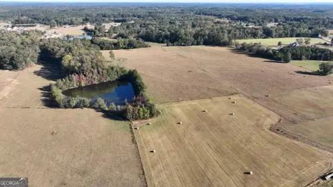 Peaceful Land in Brooks, Georgia