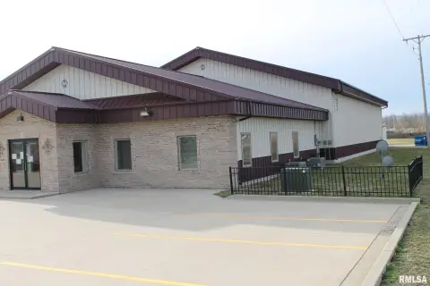 Westside Warehouse with High Ceilings