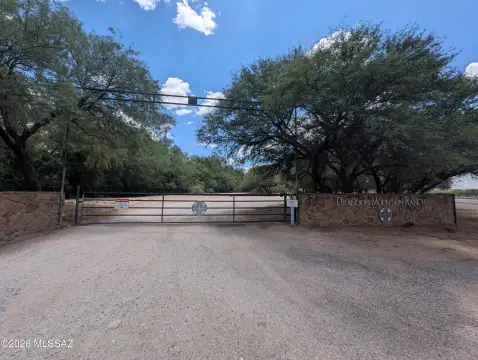 Gated RU4 Homesite Acreage