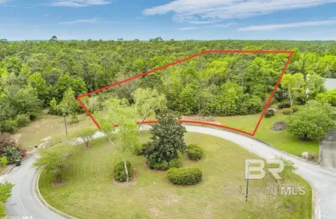 Residential Lot in Cypress Bay