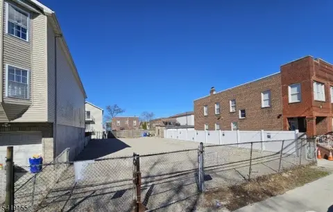 Gated Land for Lease