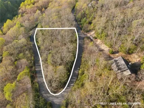 Wooded Homesite in Sorrento Community