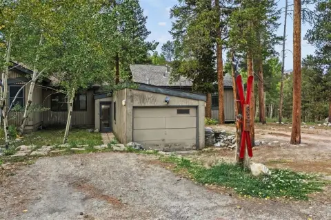 Duplex with Fenced Backyard