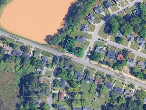 Vacant Corner Lot in Columbia