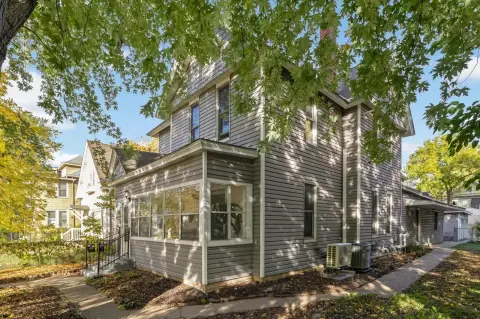 Updated Duplex with Central Air