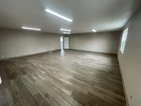 Flexible Commercial Land Parcel