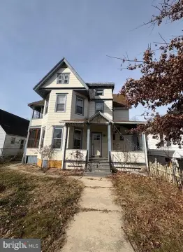 3-Unit Residential Triplex