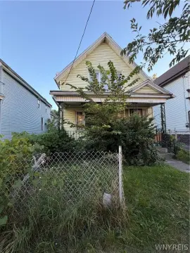 Duplex with Vacant Lower Unit