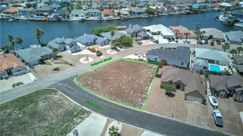 Oversized Corner Lot Near Water